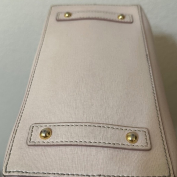 Dooney & Bourke Cream Shoulder Bag EUC - Picture 7 of 12